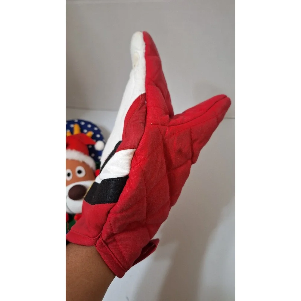 Set of 2 Vintage Novelty Reindeer/Santa 3D Oven Mitt Pot Holder Winfield Trading